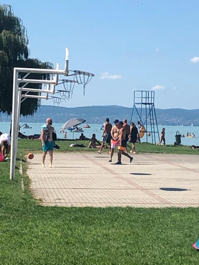 House For 6 Ppl At Lake Balaton Siófok Exterior foto